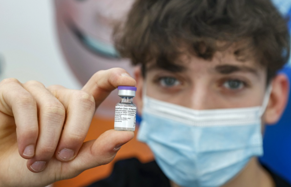 Εμβολιασμός 16 και 17 ετών που δεν είναι εγγεγραμμένοι στο ΓεΣΥ