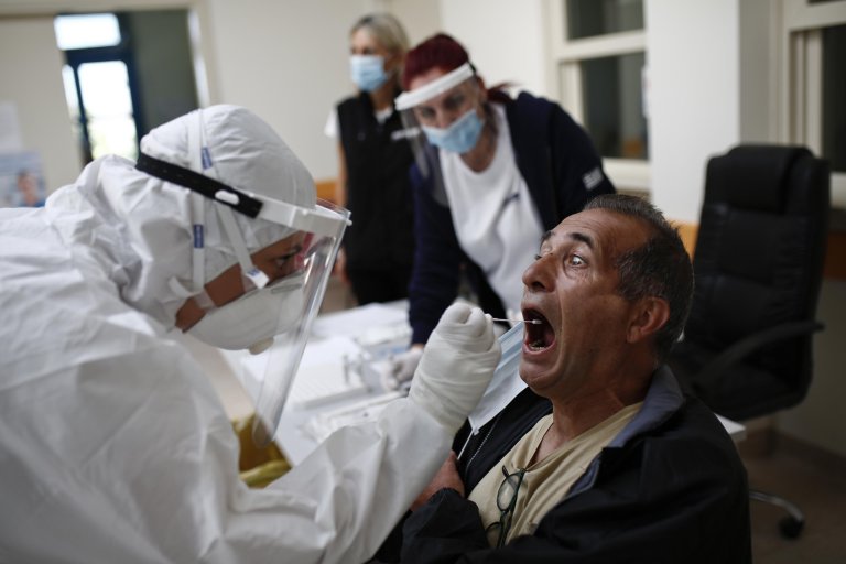 Ανακοινώθηκαν 31 θάνατοι και 2.919 κρούσματα κορωνοϊού στην Ελλάδα