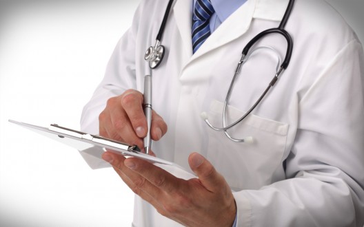 Μειώνονται οι επισκέψεις για παραπεμπτικά σε ειδικούς γιατρούς