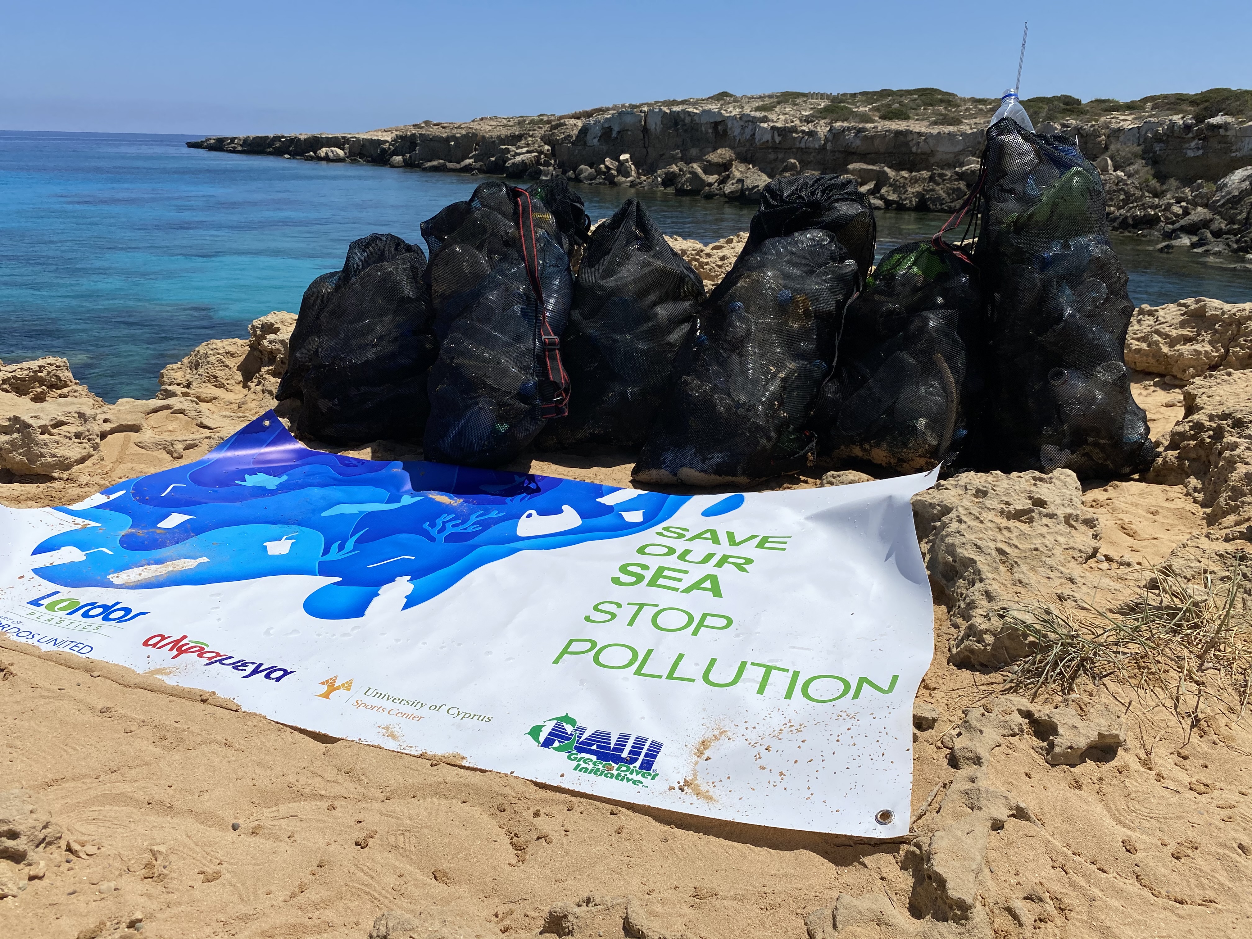 Πλαστικά βάρους 150 kg ανέσυρε από το βυθό της Κύπρου η Lordos Plastics