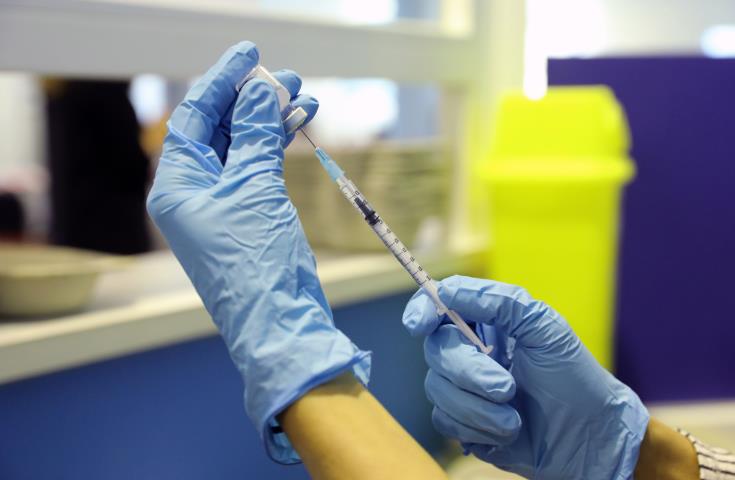 Παναγιωτοπούλου: Εξαιρετικά σπάνια η σοβαρή παρενέργεια από 2η δόση εμβολίου