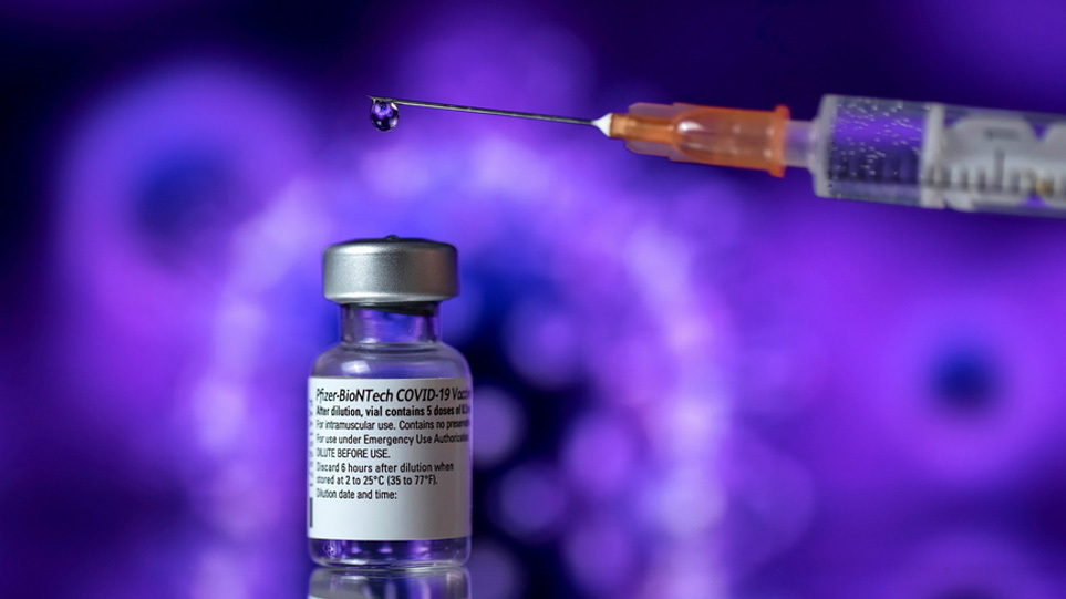 Pfizer: Ζητεί να γίνεται τρίτη δόση του εμβολίου της στο 6μηνο
