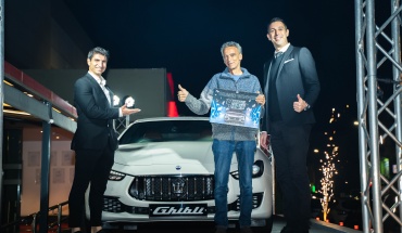 Τα Cyprus Casinos παρέδωσαν τη Maserati Ghibli στον μεγάλο νικητή του διαγωνισμού