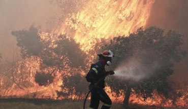 Στην περιοχή Δαδιάς κυπριακή αποστολή για κατάσβεση πυρκαγιών