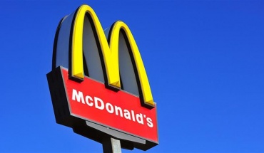 Επιδημία E.coli στα McDonald’s: Αυξάνονται τα άτομα που μολύνθηκαν στις ΗΠΑ