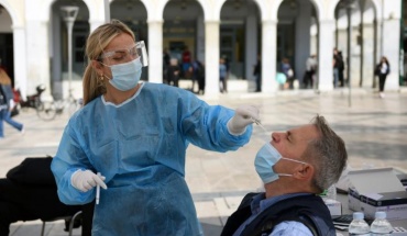 Ακόμα 98 θάνατοι από κορωνοϊό χθες στην Ελλάδα