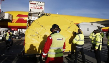 Έφτασαν στην Ελλάδα 83.850 δόσεις του εμβολίου των Pfizer/BioNTech