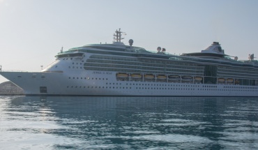 Το Jewel of the Seas αποχαιρετά το  λιμάνι Λεμεσού για τη φετινή σεζόν