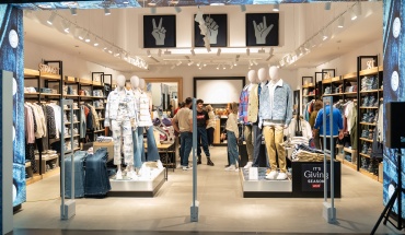 Levi's®: Ένα χριστουγεννιάτικο, cozy opening για το πρώτο exclusive store στην Κύπρο