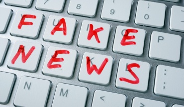 "Πόλεμο" στα fake news για τον κορωνοϊό από την Google