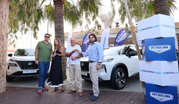 Η Πετρολίνα παρέδωσε τα 2 Nissan X-trail e-Power στους 2 μεγάλους νικητές του MyPetrolina app