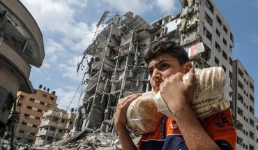 Γάζα: Nερό με το σταγονόμετρο στους αμάχους