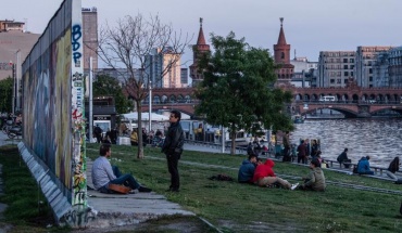 Eπικίνδυνες τέσσερις περιοχές στο Βερολίνο λόγω COVID-19