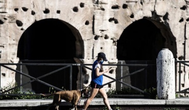 Ιταλία: Χαλάρωση μέτρων απαγόρευση συναθροίσεων, τι ισχύει σε άλλες χώρες