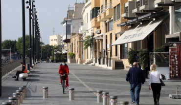 Σφίγγουν τα μέτρα, αναβολή σε νέο lockdown