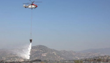 Καταφθάνει στην Κύπρο επιπρόσθετη βοήθεια για κατάσβεση της πυρκαγιάς