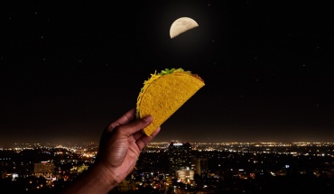 Tα TACO BELL® γιορτάζουν στις 4 Μαΐου, με αφορμή το Taco Moon και προσφέρουν δωρεάν Tacos!